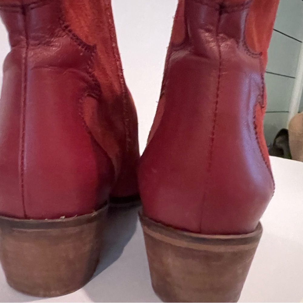 Anthropologie Red Suede Ankle Boots side zip size 39 - Picture 5 of 5